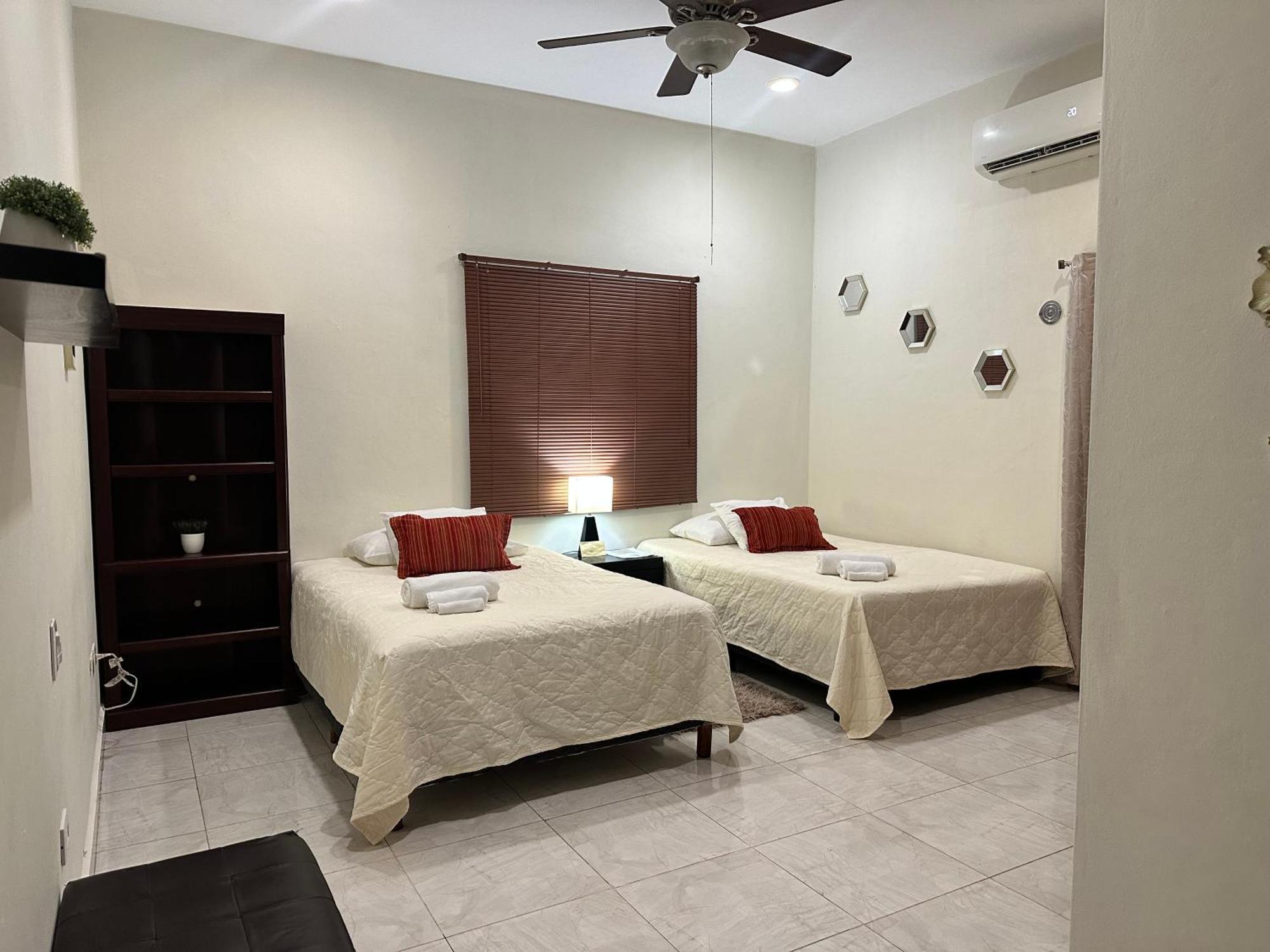 Casa Sasha'S Mini Palace Cancun Room photo
